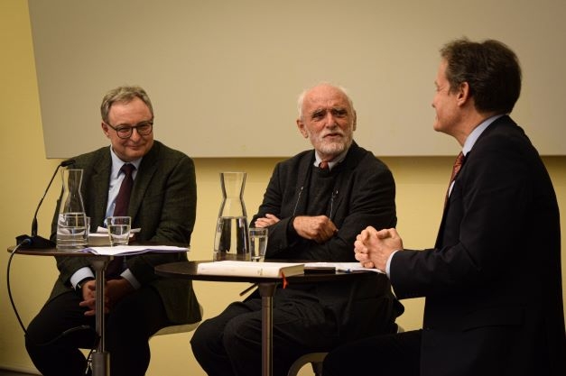 v.l.n.r.: Sacha Zala, Jakob Kellenberger, Daniel Foppa